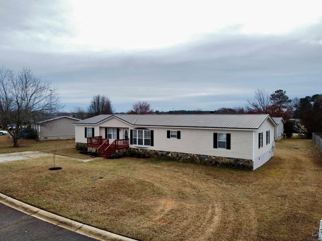 105 Vineyard Trace, Byron, GA 31008