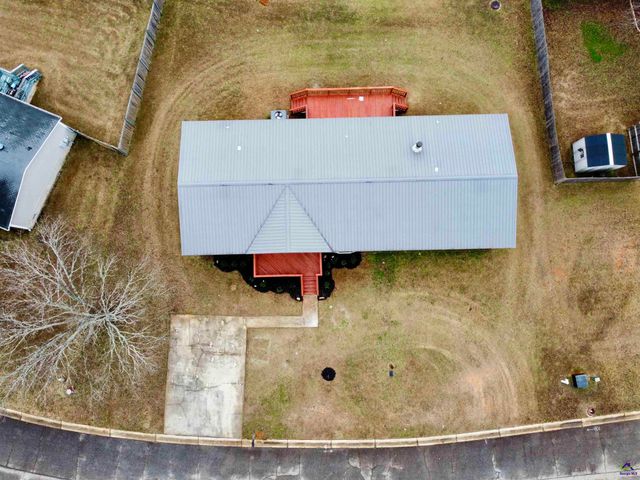 105 Vineyard Trace, Byron, GA 31008