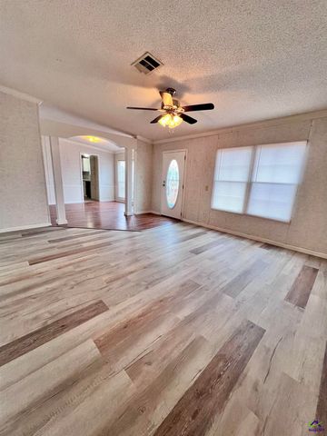 105 Vineyard Trace, Byron, GA 31008