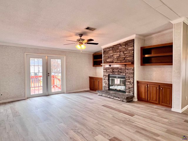 105 Vineyard Trace, Byron, GA 31008