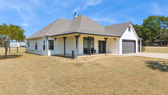 10887 E Canyon Oaks Road, Claremore, OK 74017