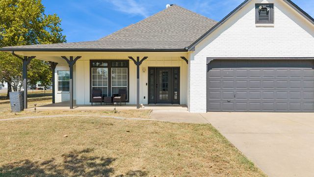 10887 E Canyon Oaks Road, Claremore, OK 74017