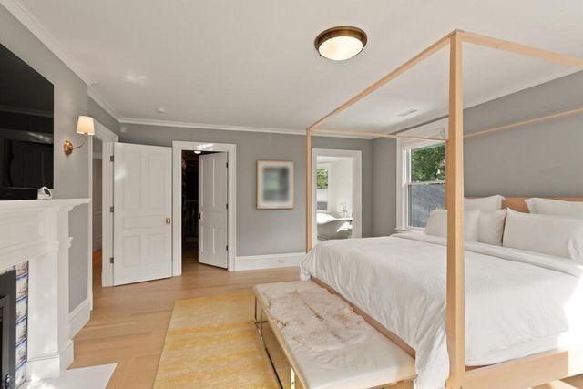 4 Eliot Rd, Lexington, MA 02421