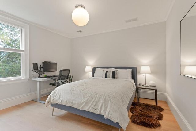 4 Eliot Rd, Lexington, MA 02421