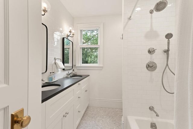 4 Eliot Rd, Lexington, MA 02421