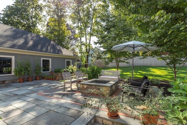 4 Eliot Rd, Lexington, MA 02421