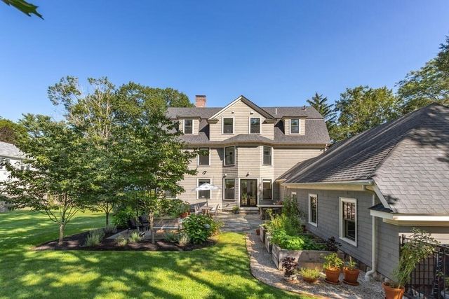4 Eliot Rd, Lexington, MA 02421