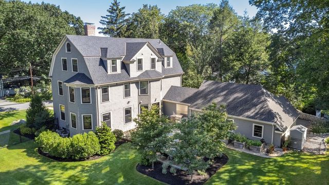 4 Eliot Rd, Lexington, MA 02421