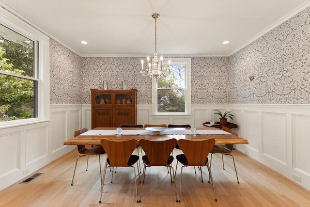 4 Eliot Rd, Lexington, MA 02421