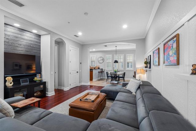 6031 BOWEN DANIEL DRIVE 105, Tampa, FL 33616