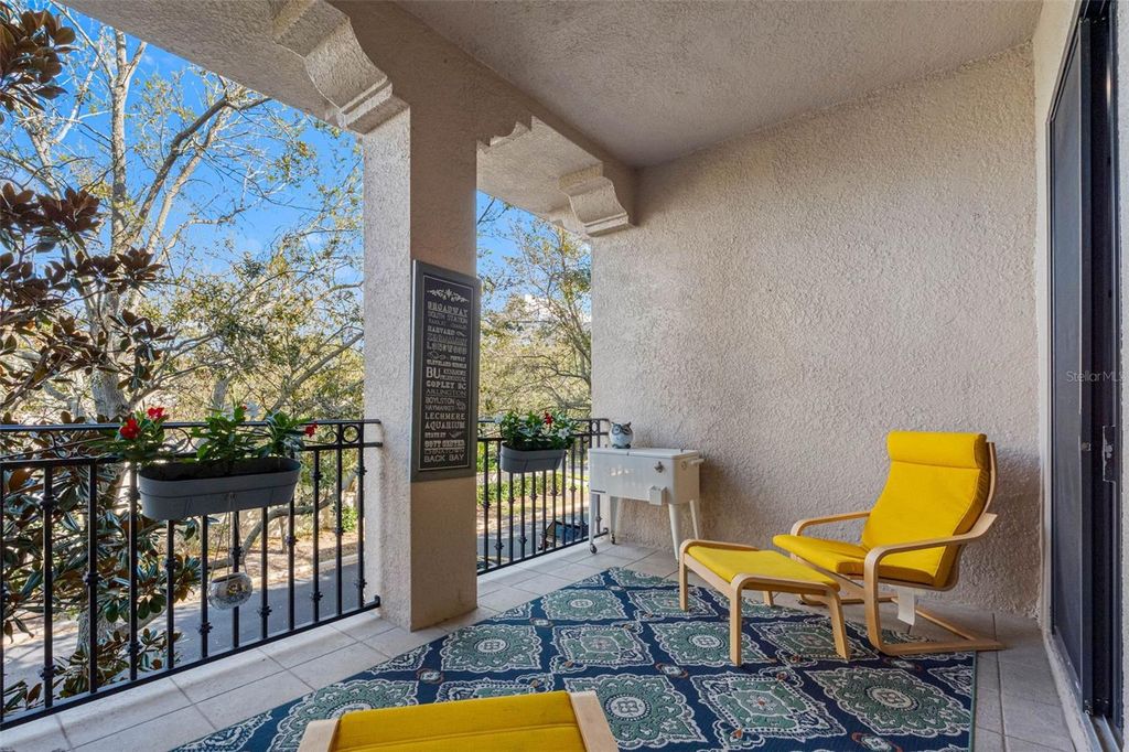 Image 18 of property listing at 6031 BOWEN DANIEL DRIVE 105, Tampa, FL 33616