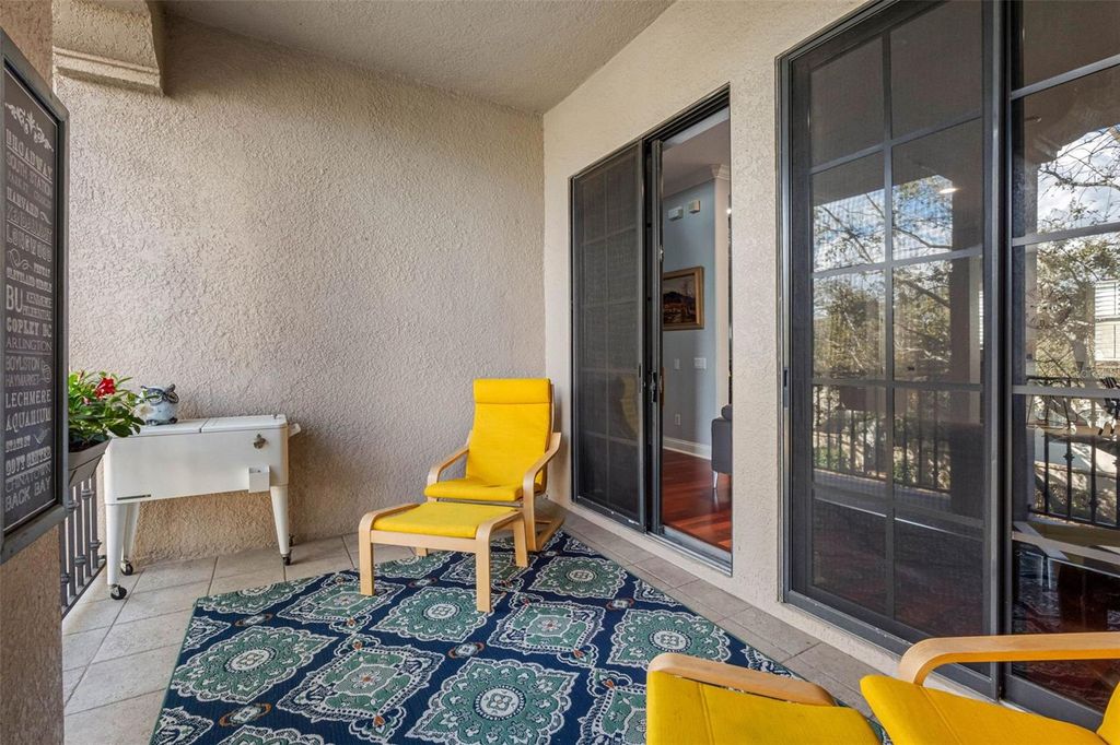 Image 20 of property listing at 6031 BOWEN DANIEL DRIVE 105, Tampa, FL 33616