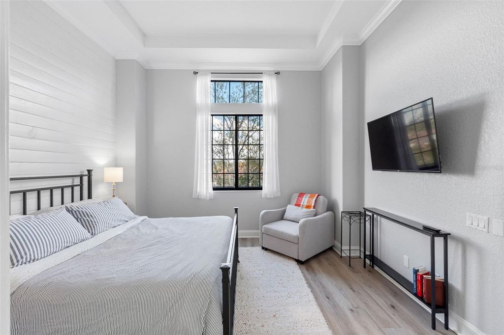 Image 23 of property listing at 6031 BOWEN DANIEL DRIVE 105, Tampa, FL 33616