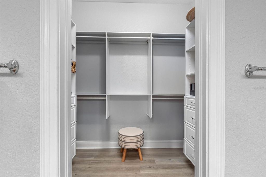 Image 25 of property listing at 6031 BOWEN DANIEL DRIVE 105, Tampa, FL 33616