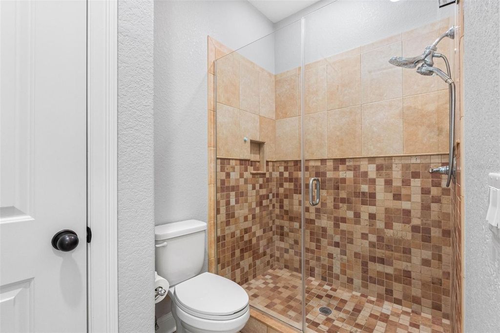 Image 28 of property listing at 6031 BOWEN DANIEL DRIVE 105, Tampa, FL 33616