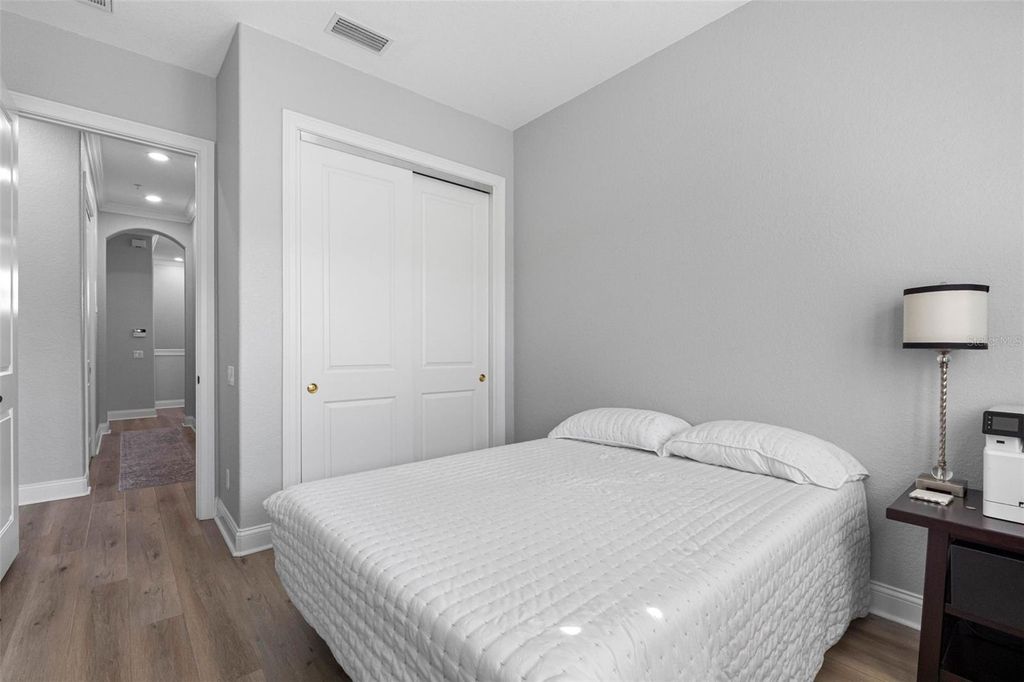 Image 29 of property listing at 6031 BOWEN DANIEL DRIVE 105, Tampa, FL 33616