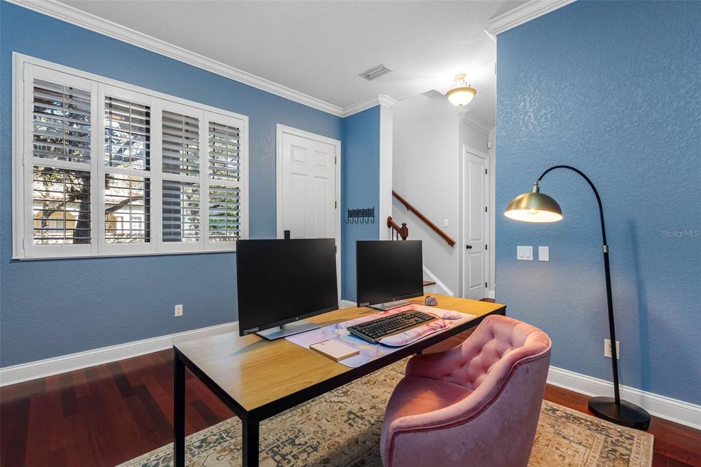 Image 35 of property listing at 6031 BOWEN DANIEL DRIVE 105, Tampa, FL 33616