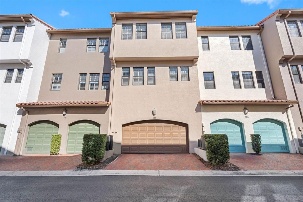 Image 41 of property listing at 6031 BOWEN DANIEL DRIVE 105, Tampa, FL 33616