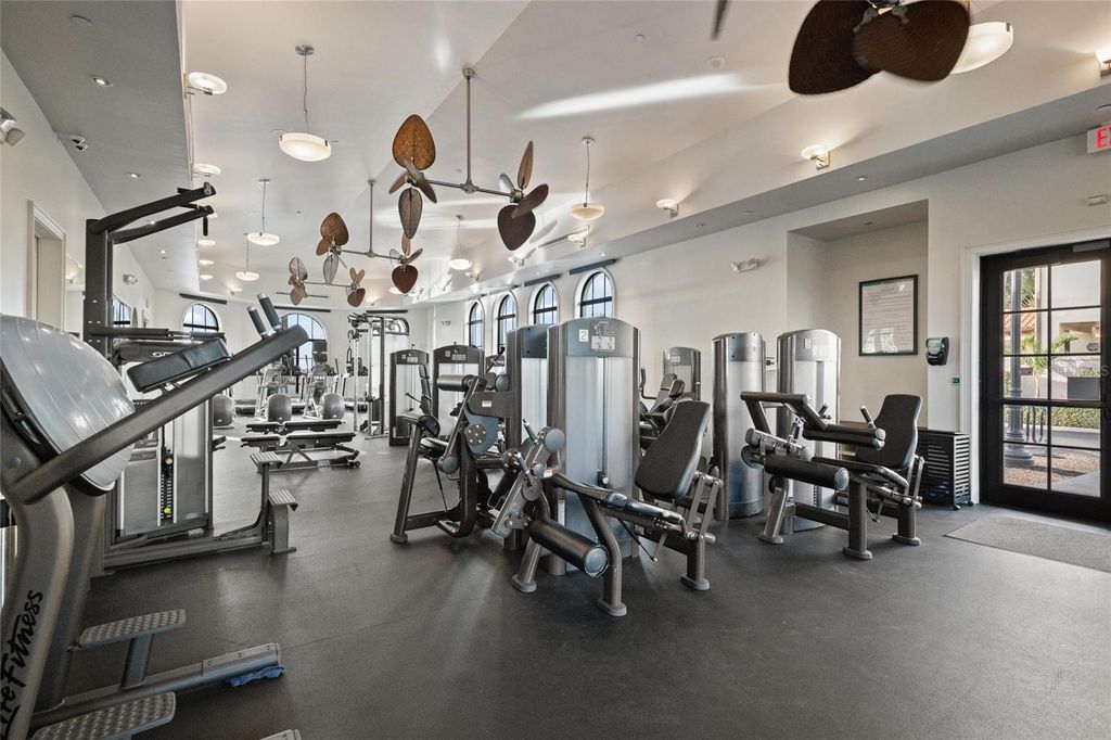 Image 61 of property listing at 6031 BOWEN DANIEL DRIVE 105, Tampa, FL 33616