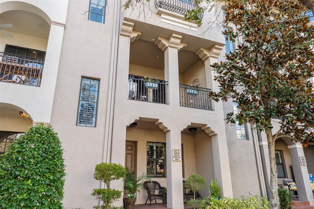 Image 73 of property listing at 6031 BOWEN DANIEL DRIVE 105, Tampa, FL 33616