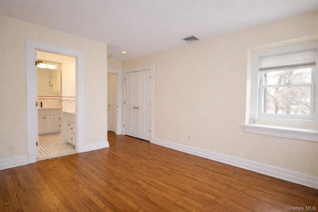 16 Clinton Avenue, Dobbs Ferry, NY 10522