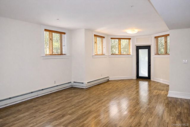 16 Clinton Avenue, Dobbs Ferry, NY 10522