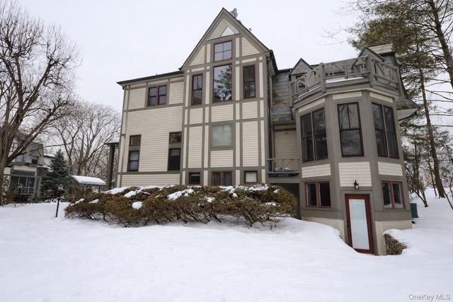 16 Clinton Avenue, Dobbs Ferry, NY 10522