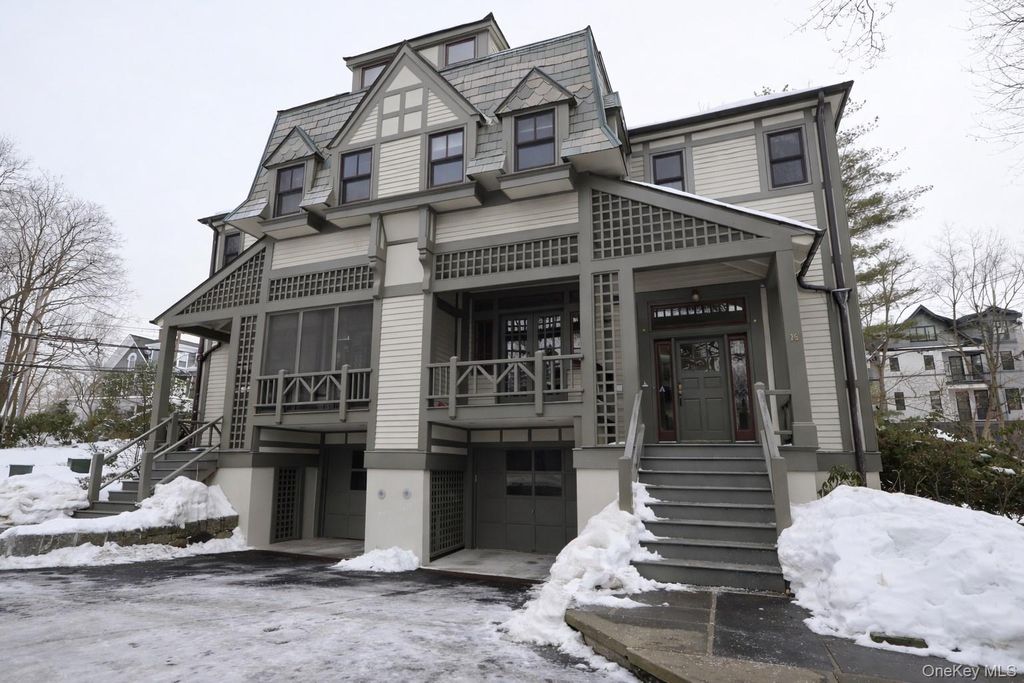 16 Clinton Avenue, Dobbs Ferry, NY 10522