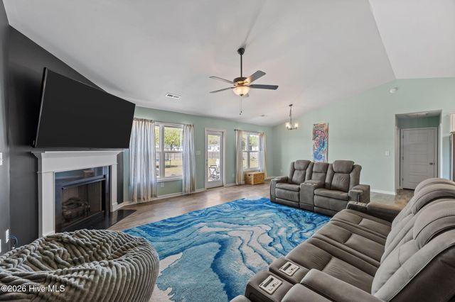 111 Kettle Drive, Havelock, NC 28532