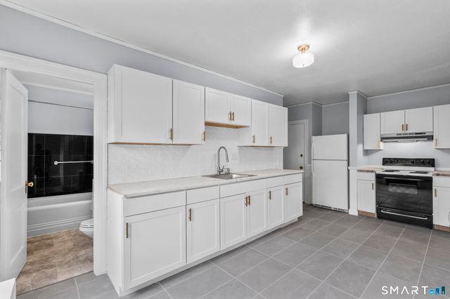 19 Moore Street 1N, Manchester, CT 06040