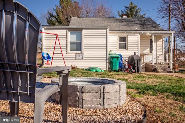 82 ROSSER DR, Luray, VA 22835