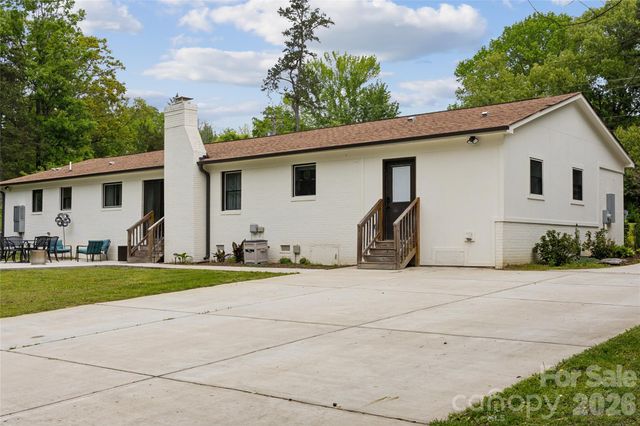 7200 Monroe Road, Charlotte, NC 28212