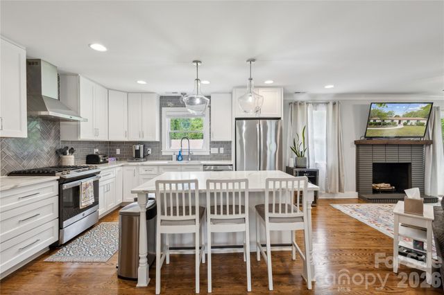 7200 Monroe Road, Charlotte, NC 28212