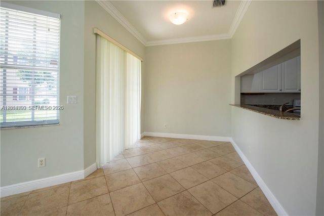 3371 Lakeside Dr 27, Davie, FL 33328