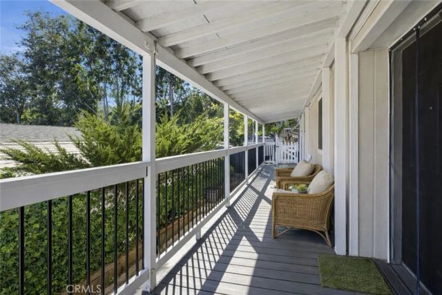 23777 mulholland 203, Calabasas, CA 91302