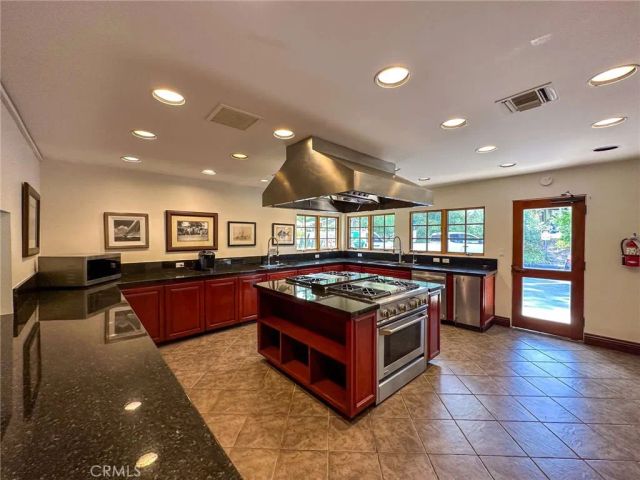 23777 mulholland 203, Calabasas, CA 91302