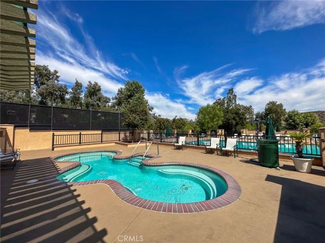 23777 mulholland 203, Calabasas, CA 91302