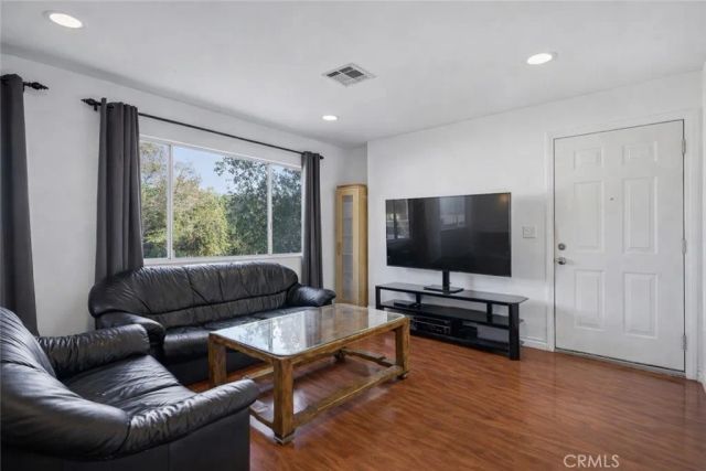 23777 mulholland 203, Calabasas, CA 91302