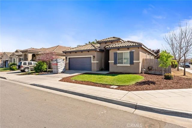 3140 Capistrano, Madera, CA 93637