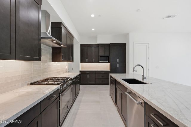 6525 E CAVE CREEK Road 101, Cave Creek, AZ 85331
