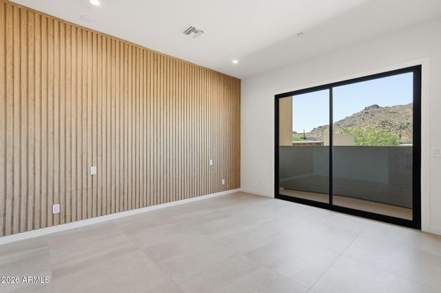 6525 E CAVE CREEK Road 101, Cave Creek, AZ 85331