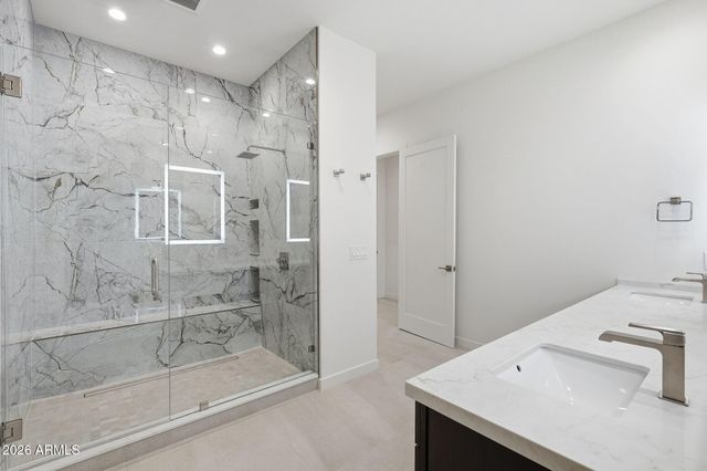 6525 E CAVE CREEK Road 101, Cave Creek, AZ 85331