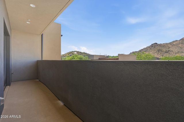 6525 E CAVE CREEK Road 101, Cave Creek, AZ 85331
