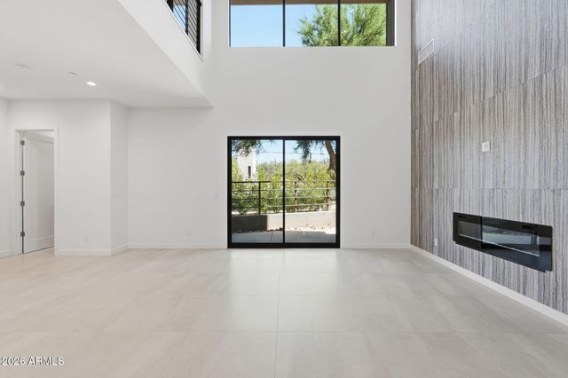 6525 E CAVE CREEK Road 101, Cave Creek, AZ 85331