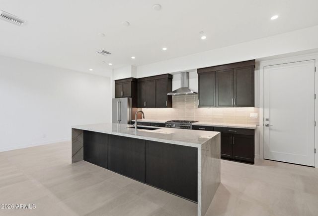 6525 E CAVE CREEK Road 101, Cave Creek, AZ 85331