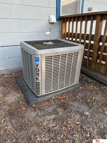 2308 Ave. H, Kearney, NE 68847