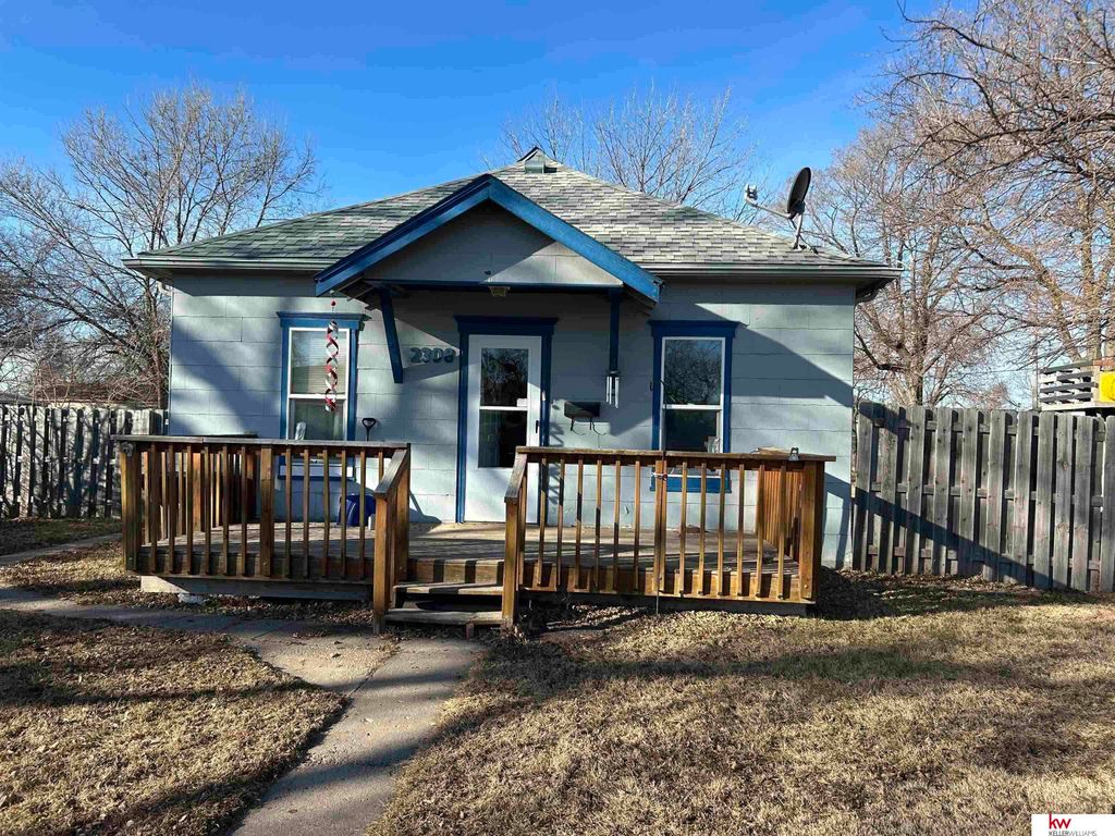2308 Ave. H, Kearney, NE 68847