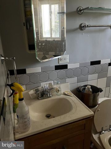 2636 WADE RD SE #2, Washington, DC 20020
