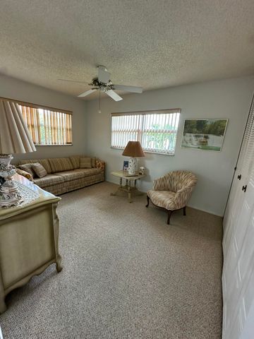 5725 Fernley Drive E 40, West Palm Beach, FL 33415