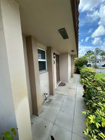 5725 Fernley Drive E 40, West Palm Beach, FL 33415